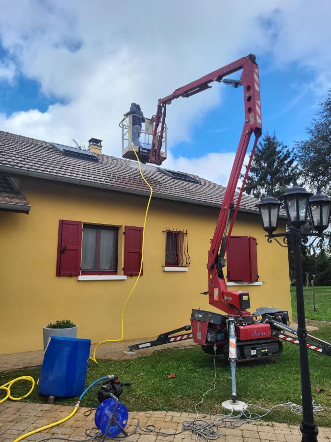 démoussage de toiture La Tour du Pin 38