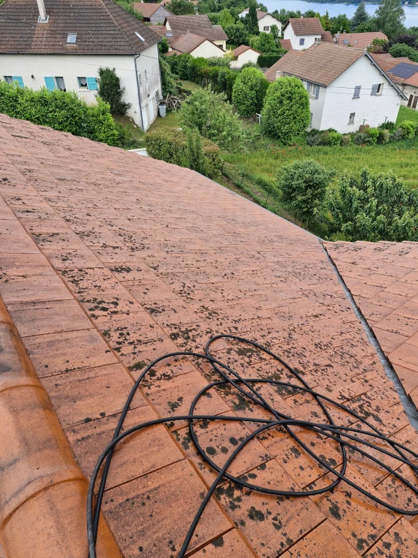 nettoyage de toiture charavines