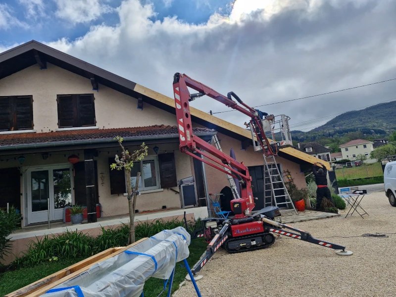 Rénovation des menuiseries de bords de toiture à Coublevie